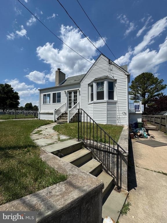 6600 Marne Avenue - Photo 0