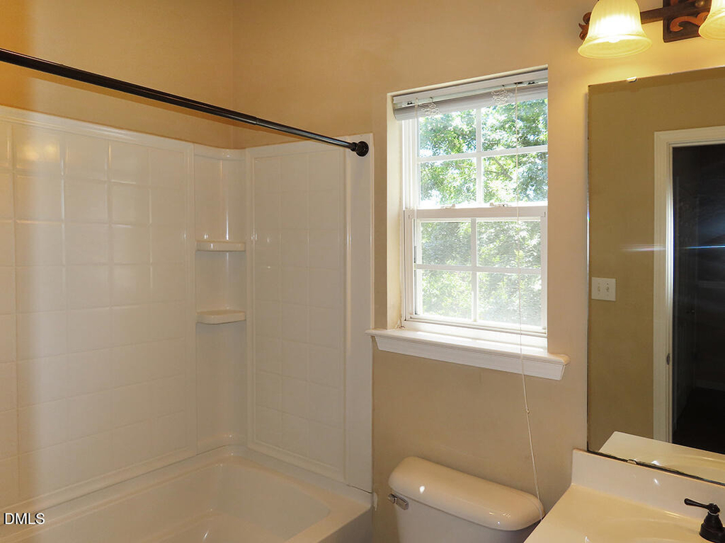 300 Christine Court - Photo 17
