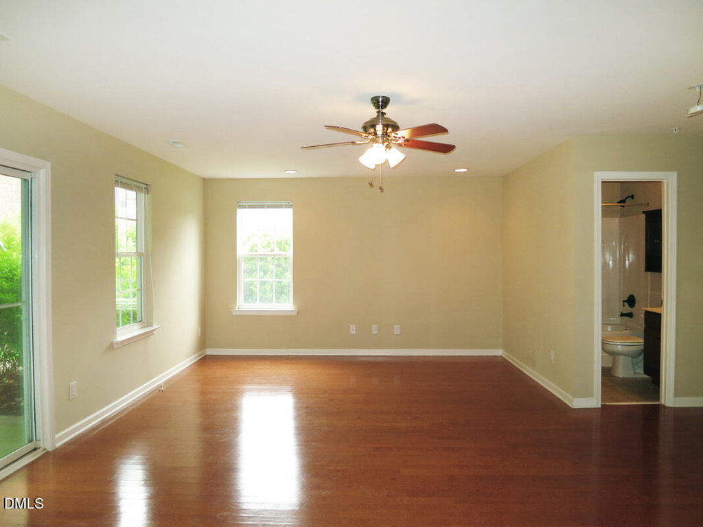 300 Christine Court - Photo 12