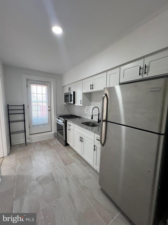 4321 Sheldon Avenue - Photo 4