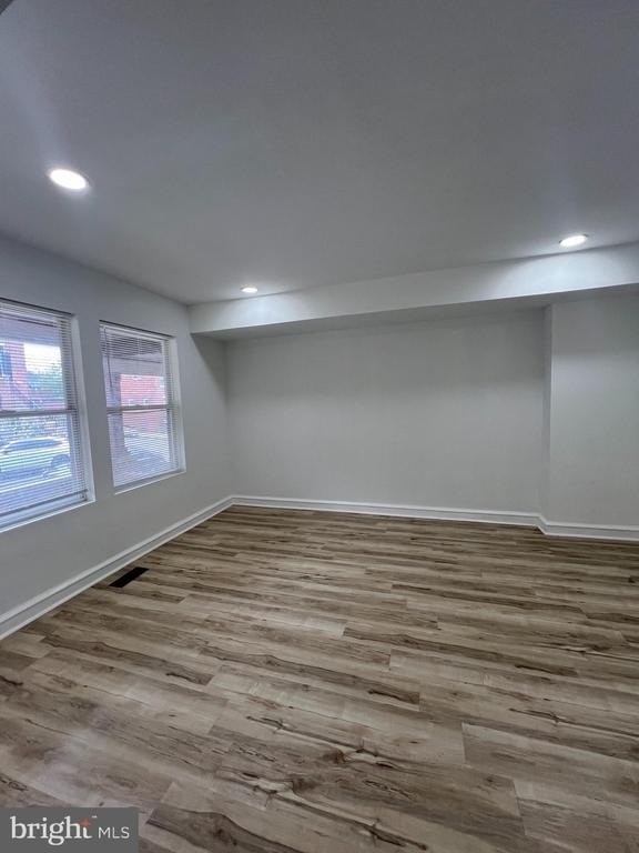 4321 Sheldon Avenue - Photo 2