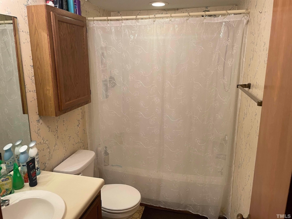 300 W Woodcroft Parkway - Photo 11