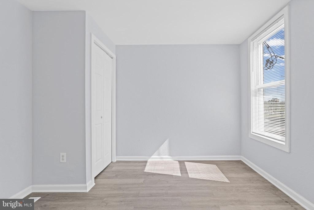1669 N Milton Avenue - Photo 11