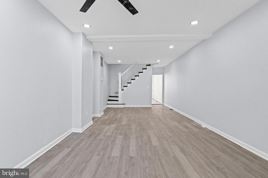 1669 N Milton Avenue - Photo 3