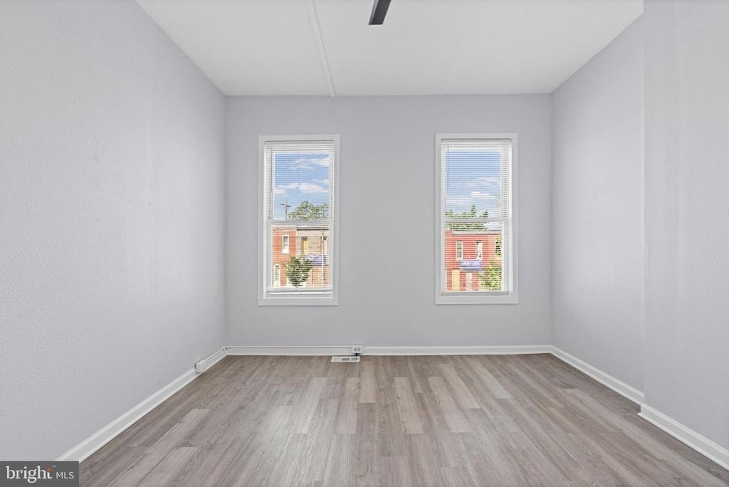 1669 N Milton Avenue - Photo 16