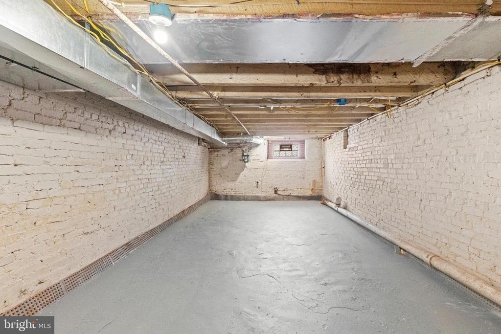 1669 N Milton Avenue - Photo 17
