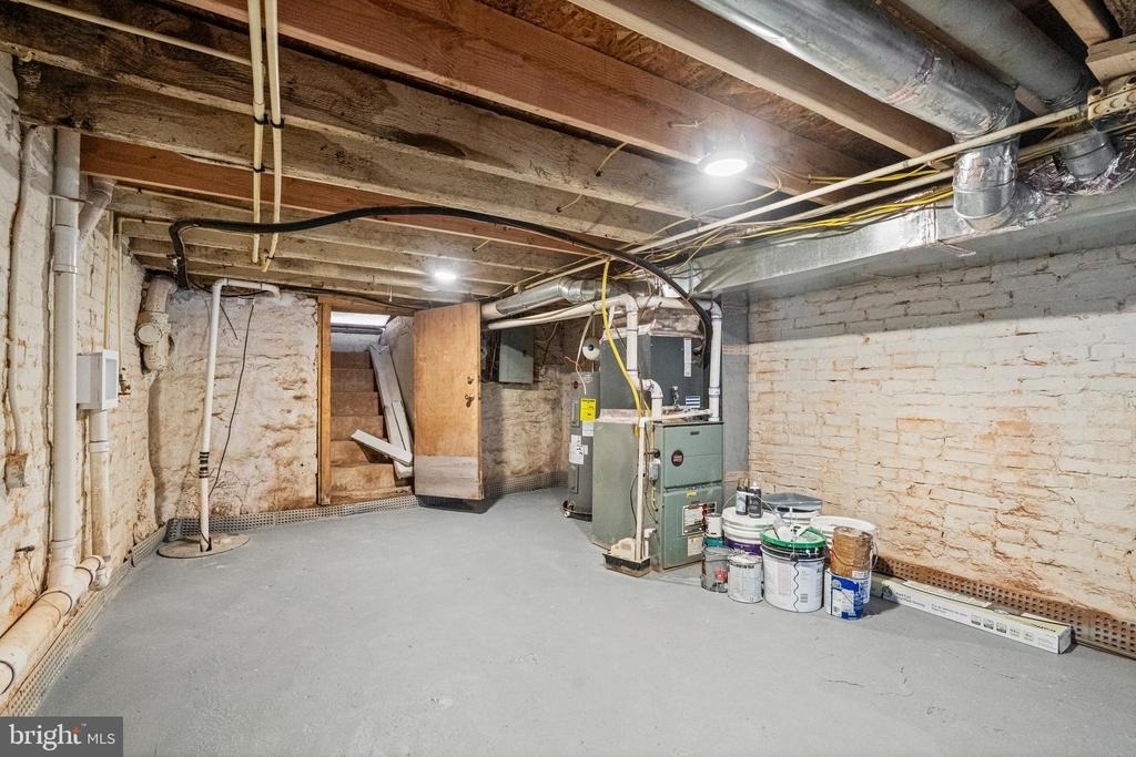 1669 N Milton Avenue - Photo 18