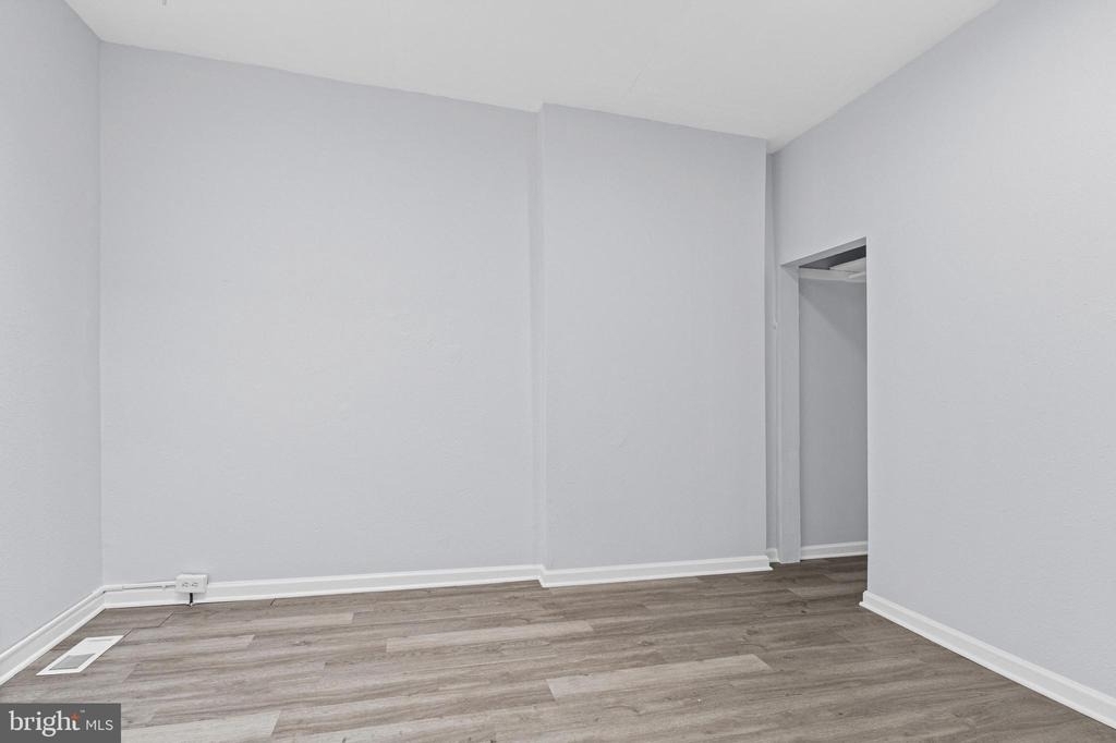 1669 N Milton Avenue - Photo 12