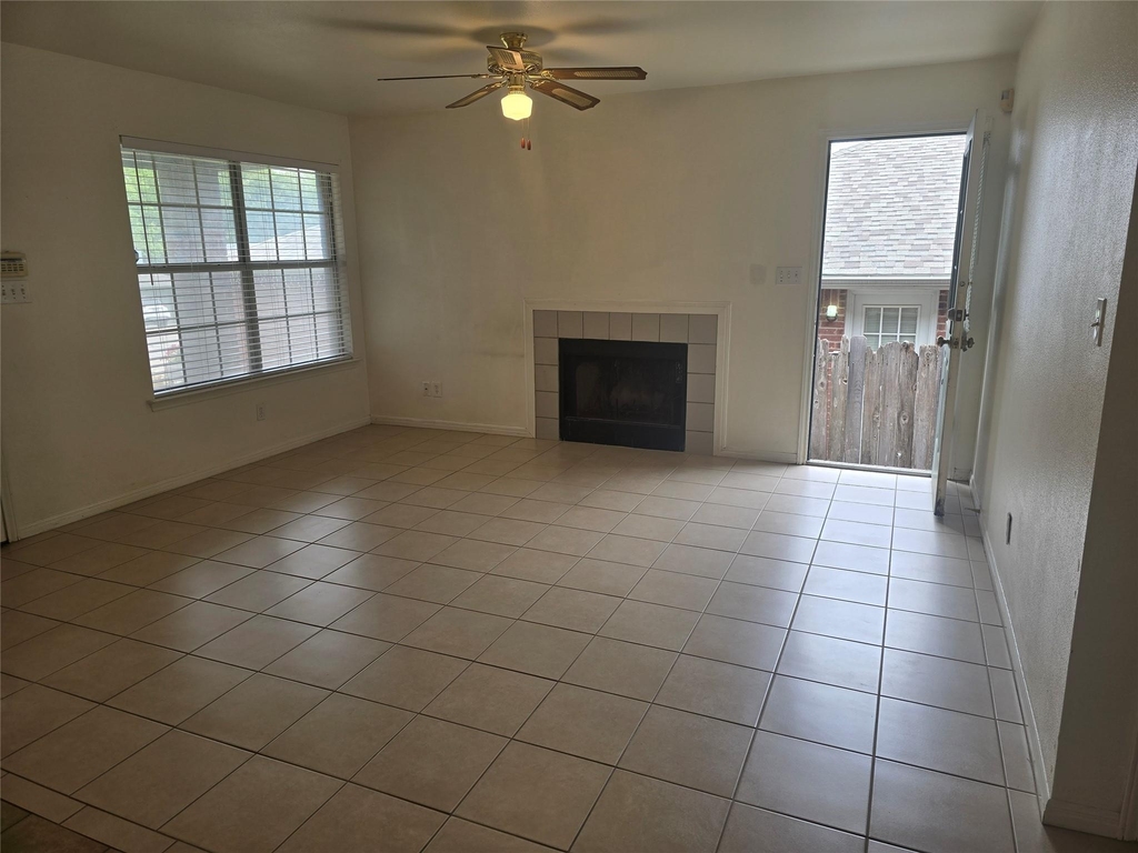1915 Alex Ave - Photo 4