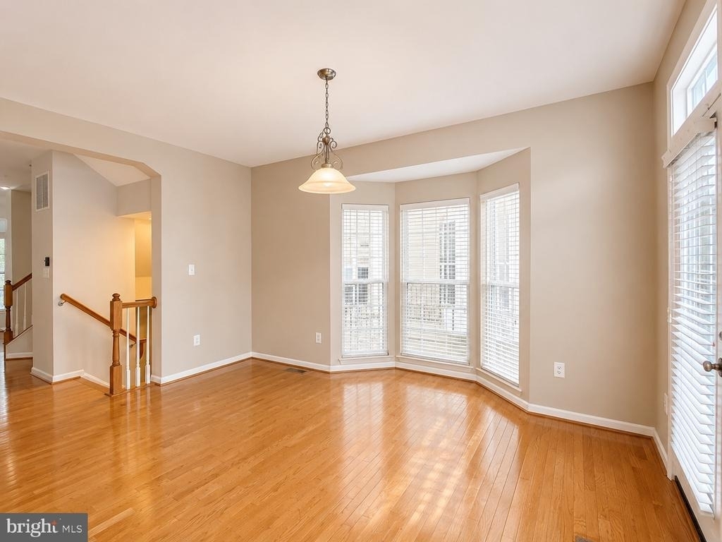 1743 Theale Way - Photo 8