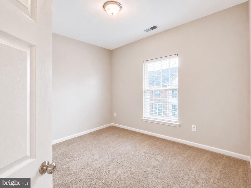 1743 Theale Way - Photo 25