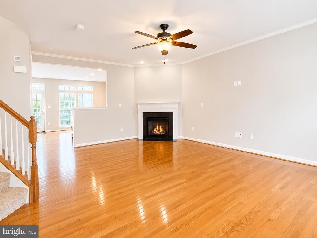 1743 Theale Way - Photo 14