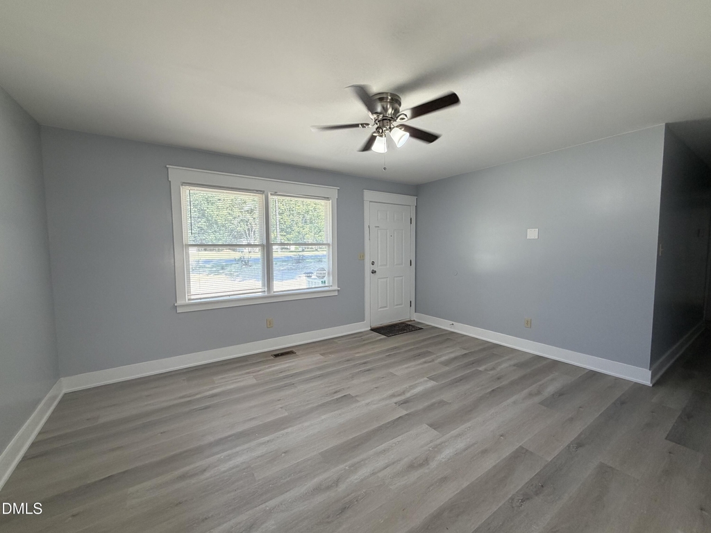 600 Manns Chapel Road - Photo 2
