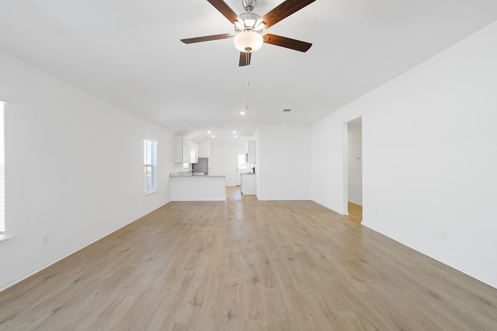 112 Paria Ct - Photo 2