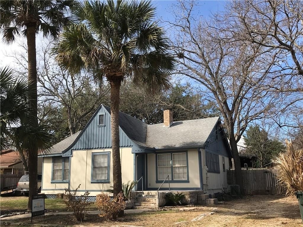510 Harvey St - Photo 1