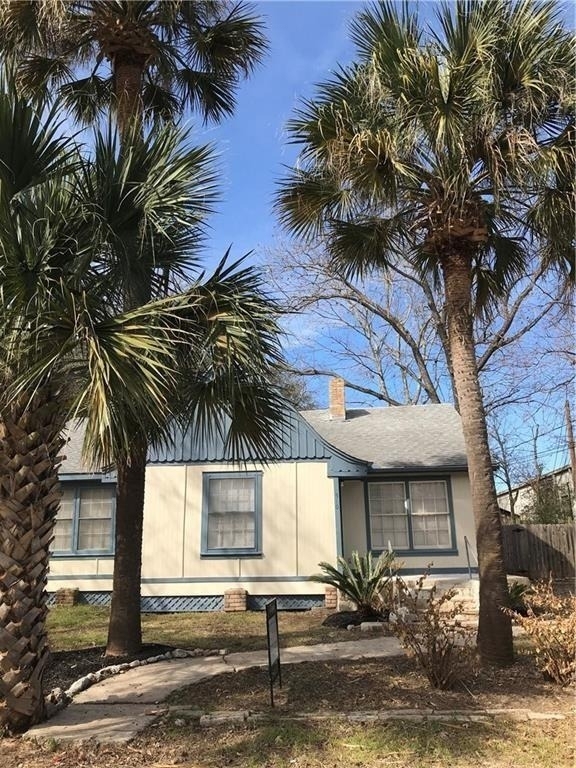 510 Harvey St - Photo 2