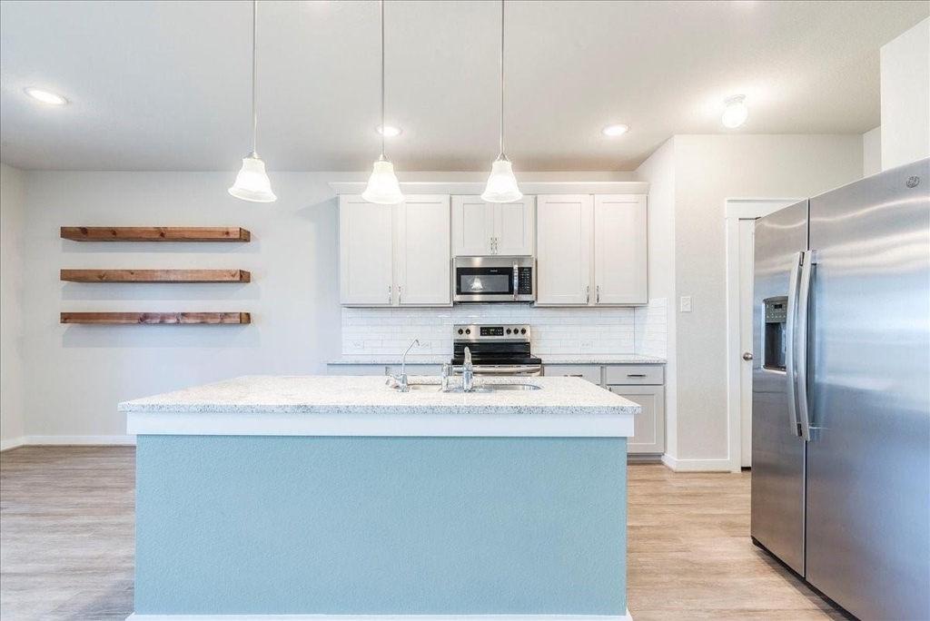 496 Fieldwood Dr - Photo 5