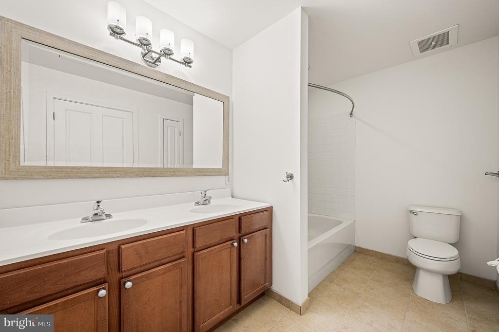 530 Harlan Boulevard - Photo 18