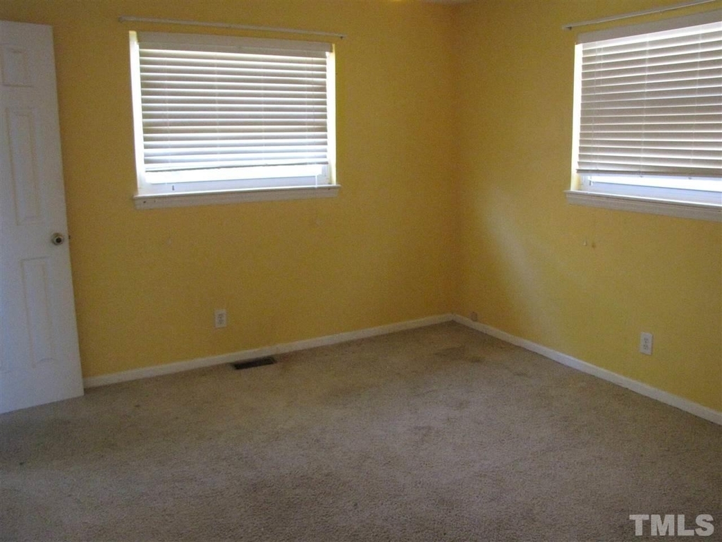 9 Greenfield Court - Photo 5