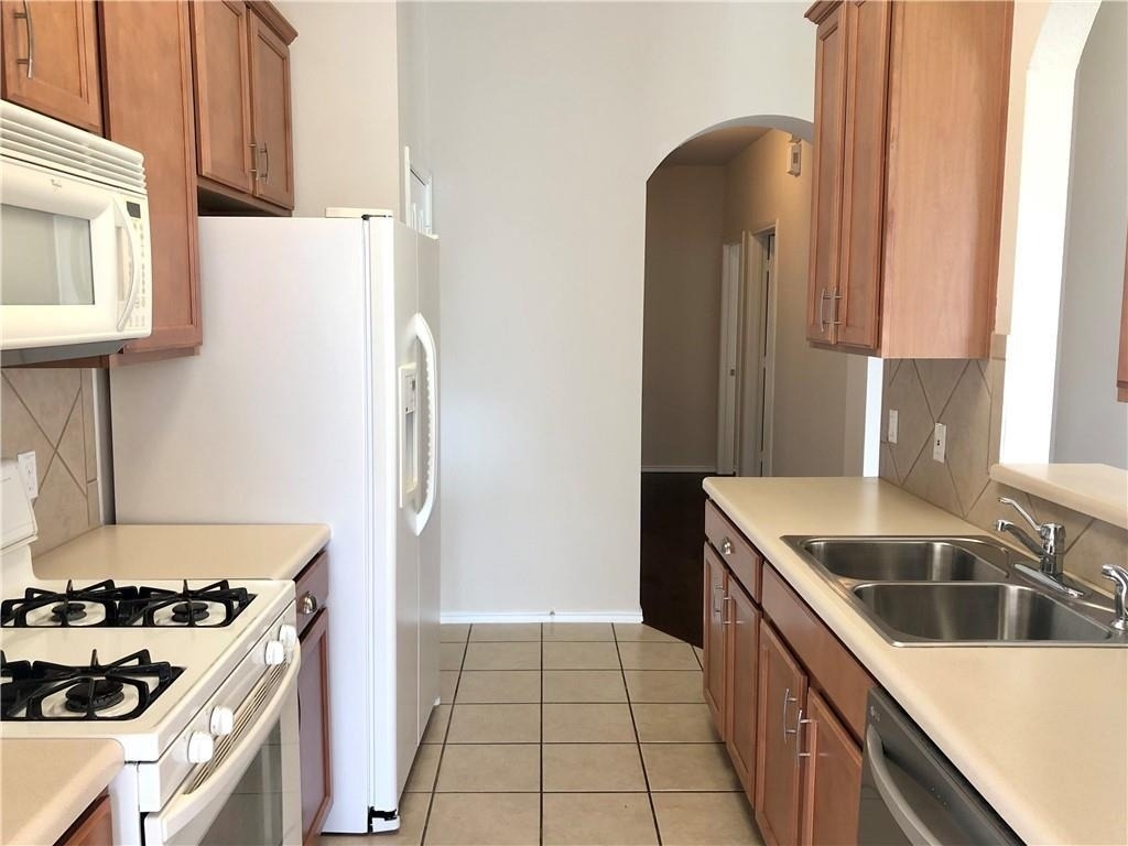 16100 S Great Oaks Dr - Photo 3