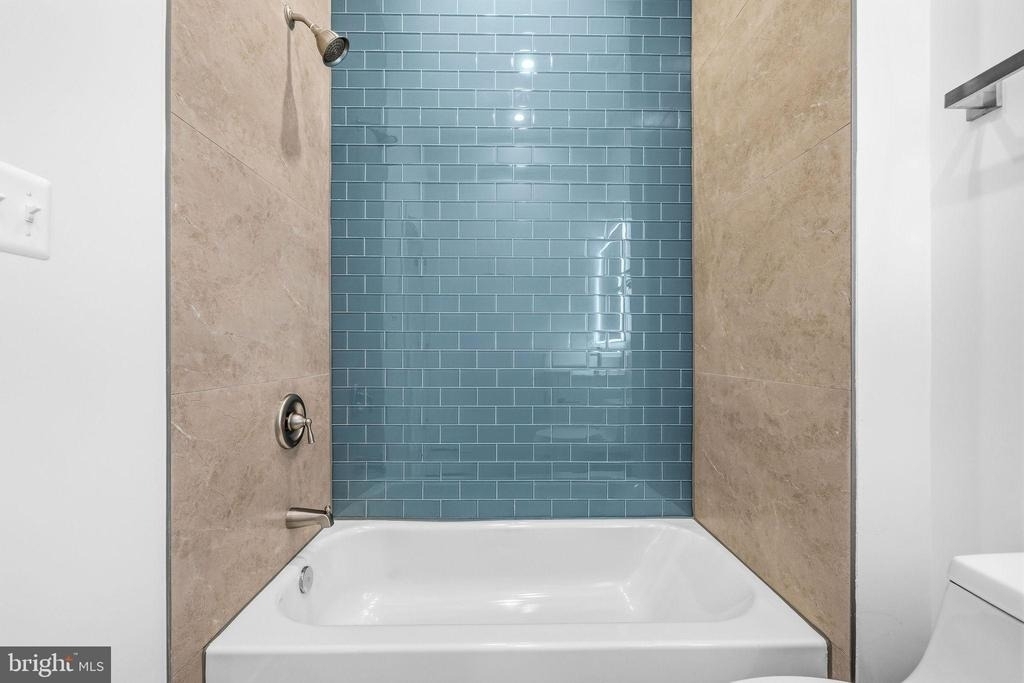 2532 Elvans Road Se - Photo 42