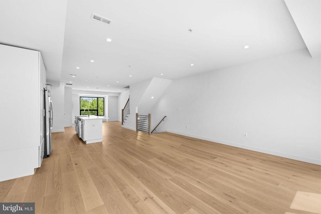 2532 Elvans Road Se - Photo 23