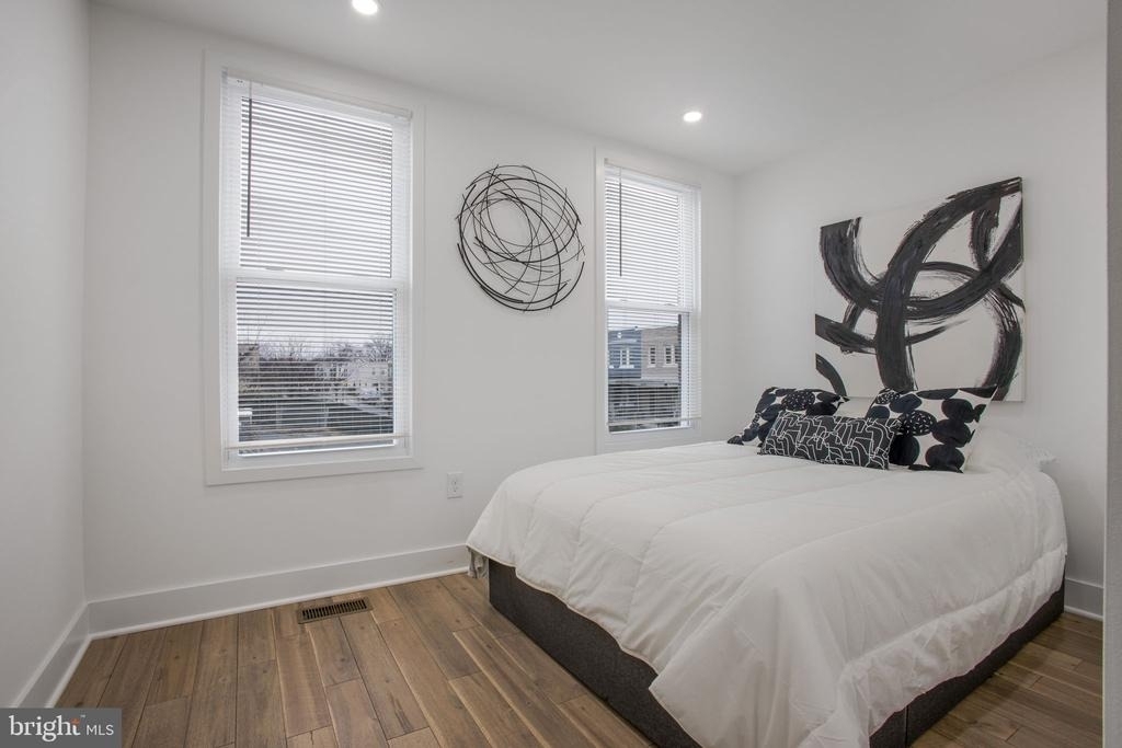702 19th Street Ne - Photo 22