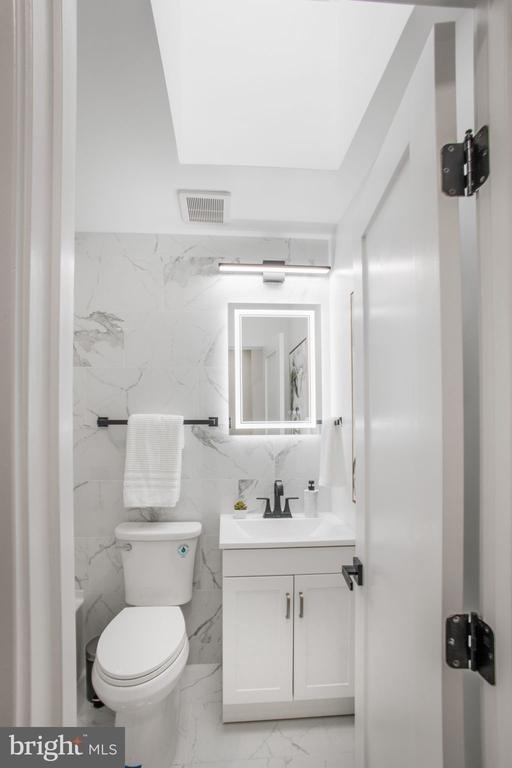 702 19th Street Ne - Photo 18