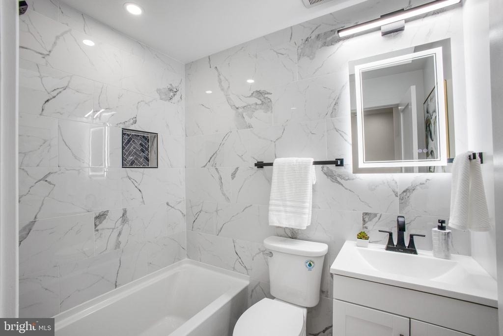 702 19th Street Ne - Photo 15