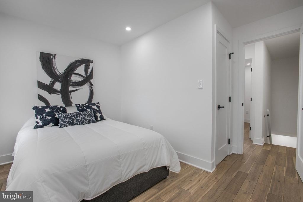 702 19th Street Ne - Photo 23