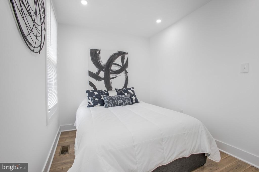 702 19th Street Ne - Photo 24
