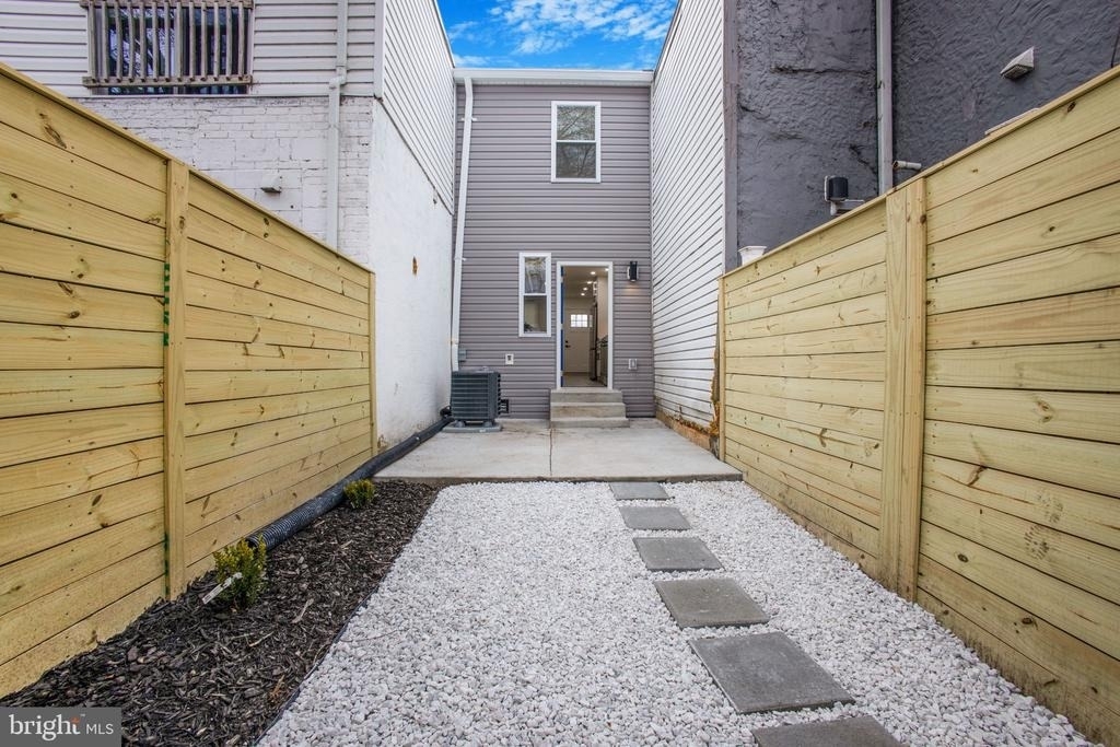 702 19th Street Ne - Photo 35