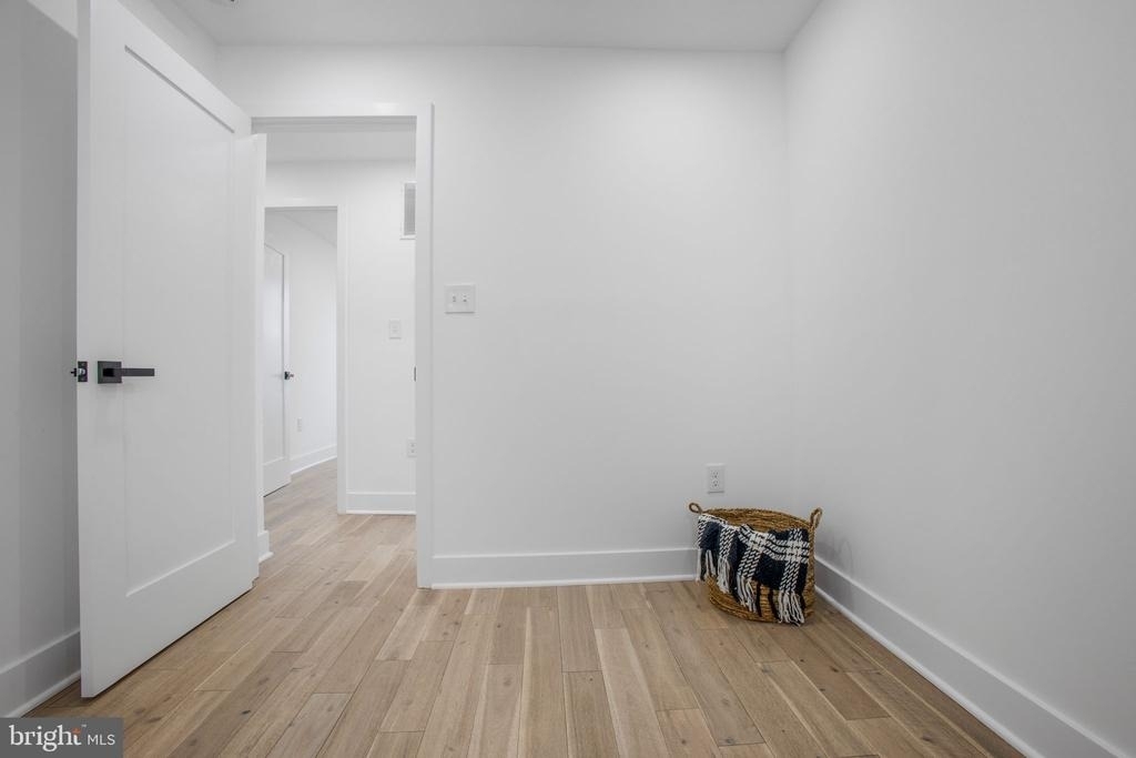 702 19th Street Ne - Photo 13