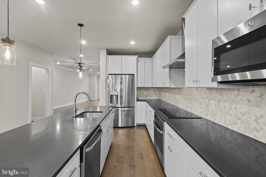 7225 Georgia Avenue Nw - Photo 12