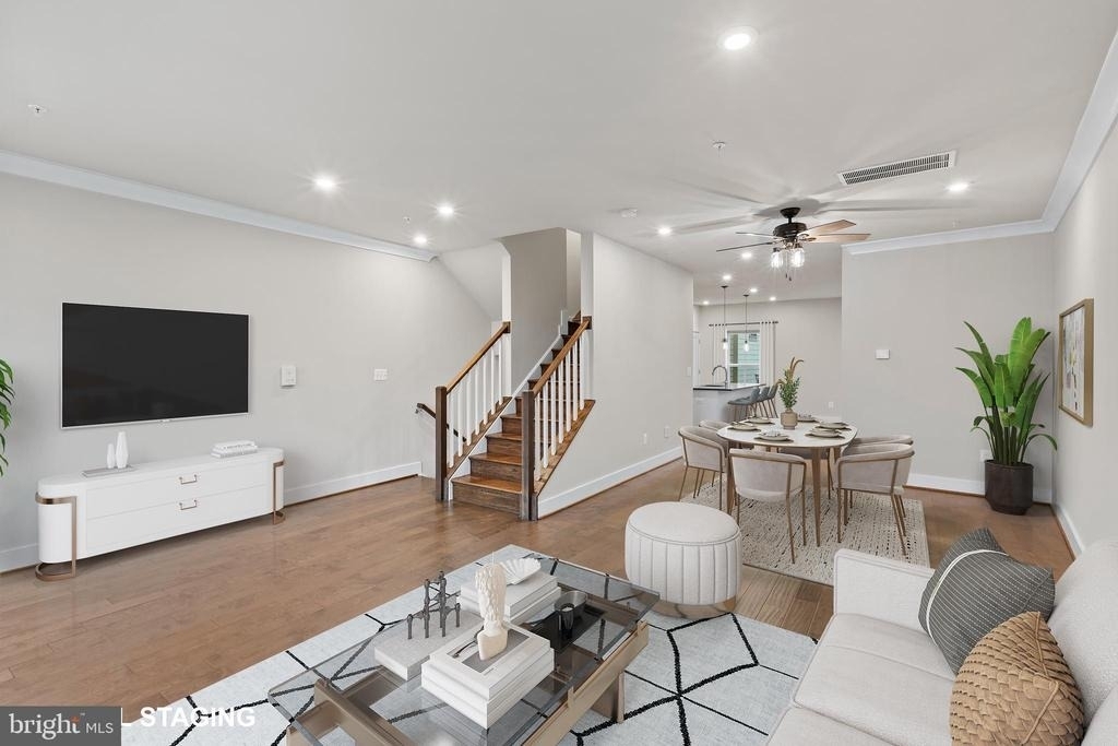 7225 Georgia Avenue Nw - Photo 3