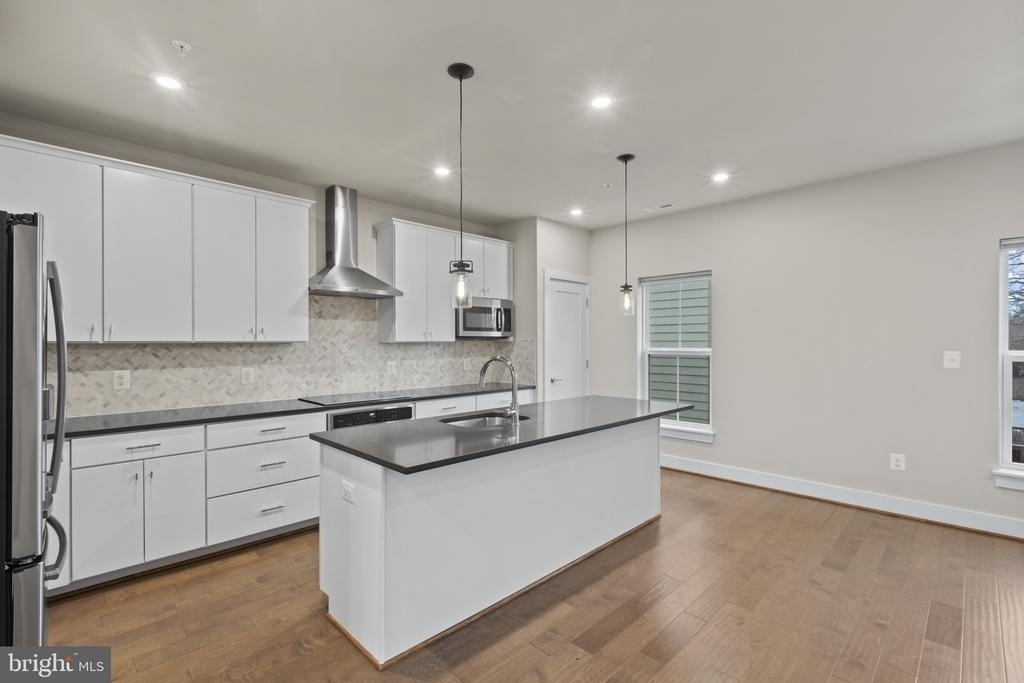 7225 Georgia Avenue Nw - Photo 9