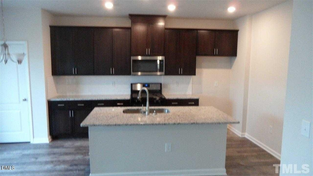 86 Sweet Olive Street - Photo 1