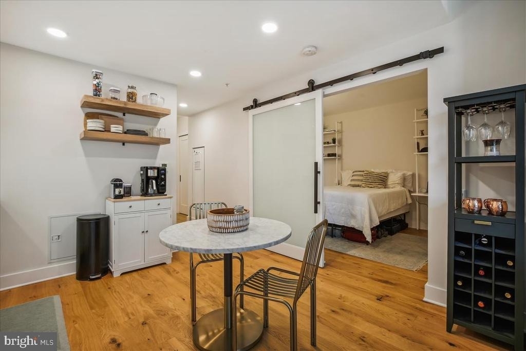 1211 Van Street Se - Photo 10