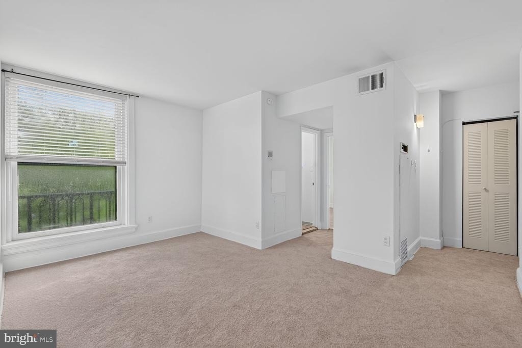 3060 16th Street Nw - Photo 9