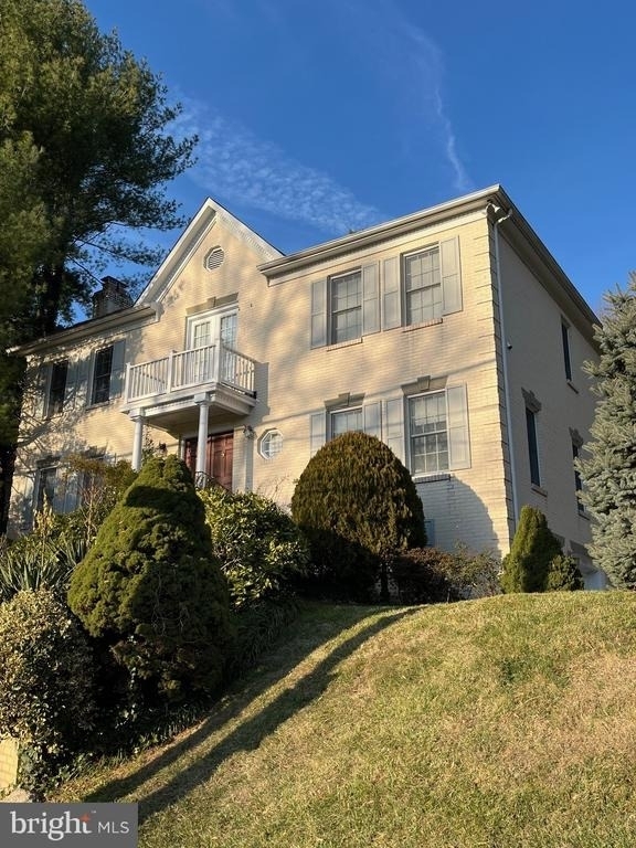 5179 Macomb Street Nw - Photo 1