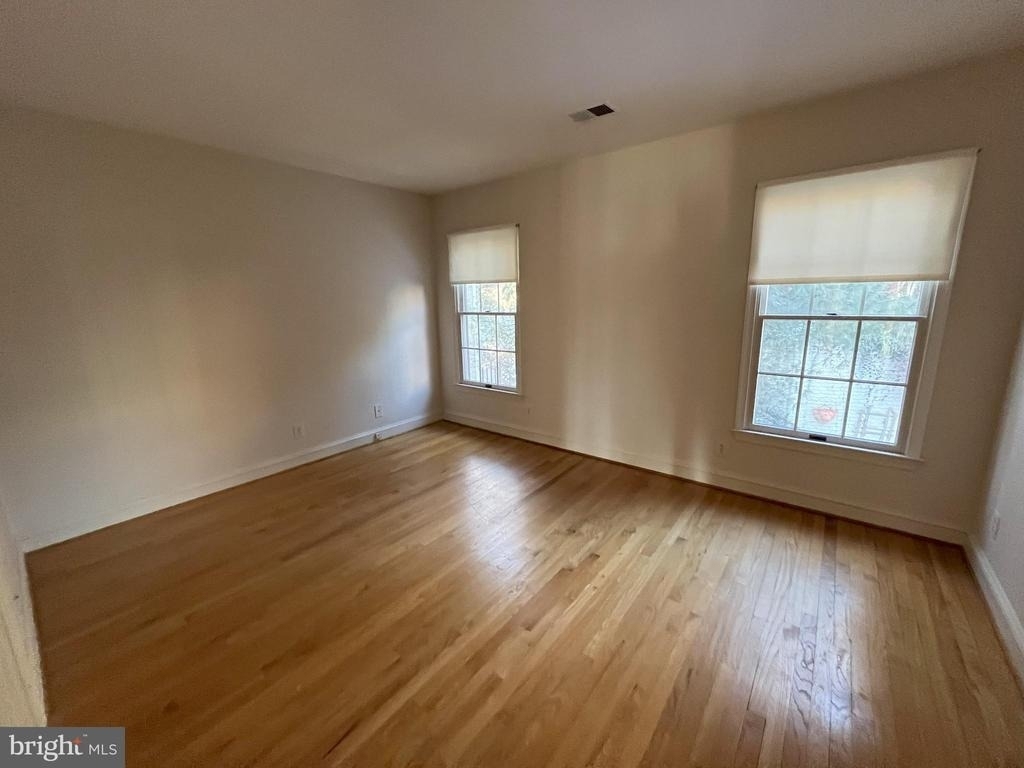 5179 Macomb Street Nw - Photo 18