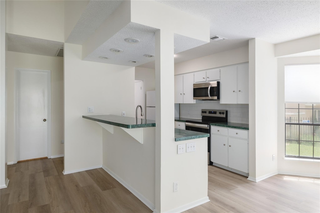 611 Lido St - Photo 9