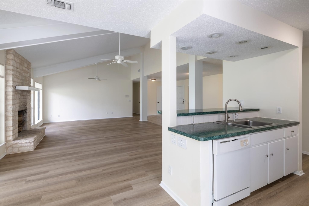 611 Lido St - Photo 11