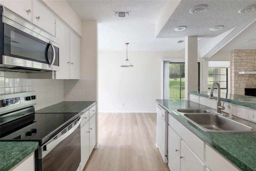 611 Lido St - Photo 13