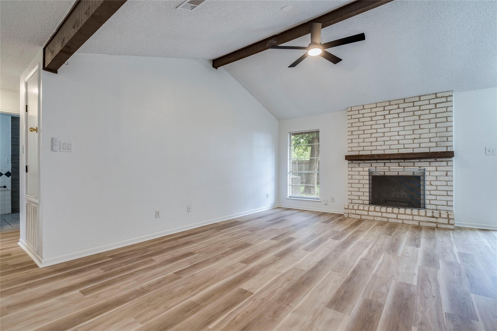 1306 Glenda Dr - Photo 0