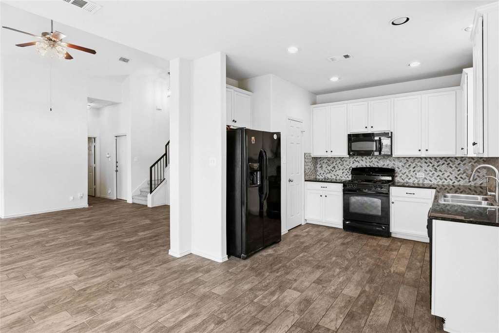 2113 Tin Can Dr - Photo 7