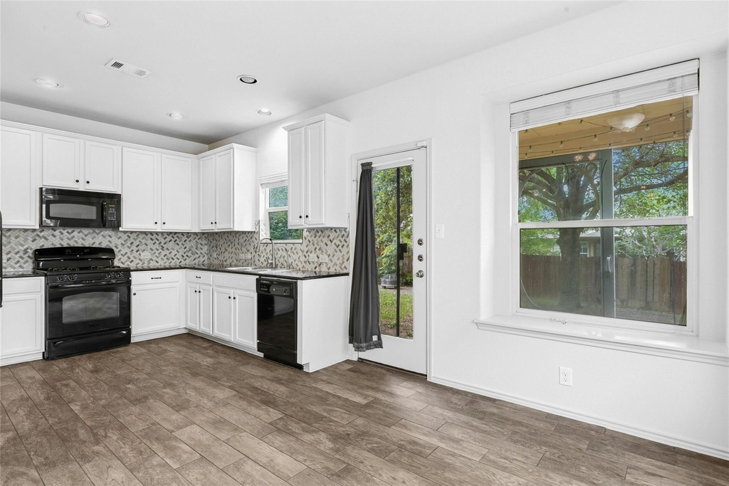 2113 Tin Can Dr - Photo 6