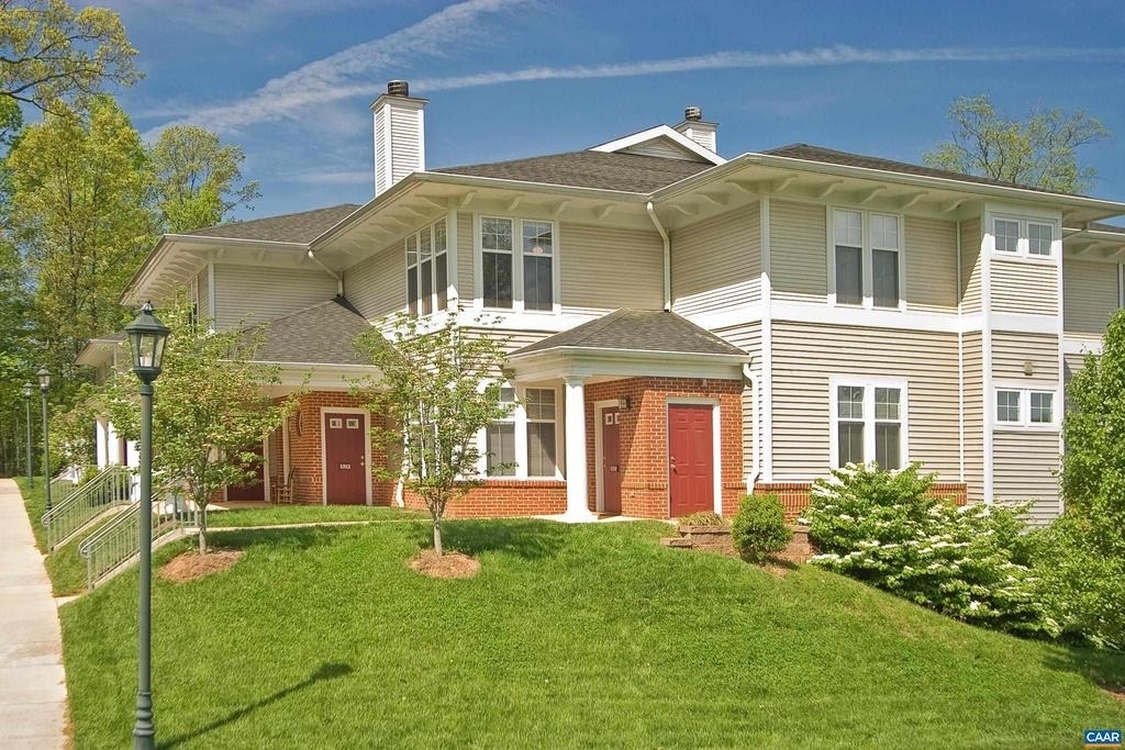 1766 Sugar Maple Ct - Photo 2