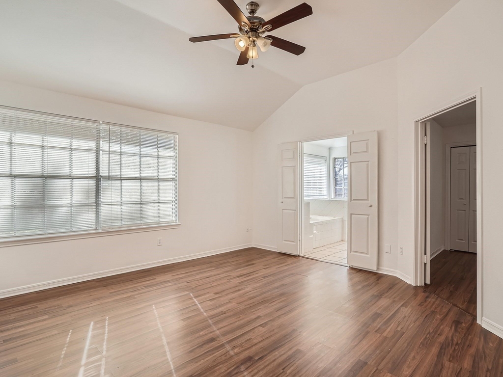 811 Canyon Bend Rd - Photo 4