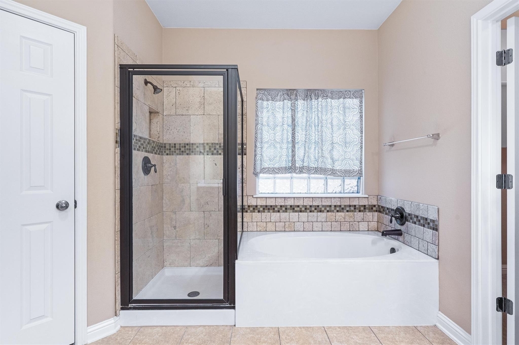 620 Middle Creek Dr - Photo 19